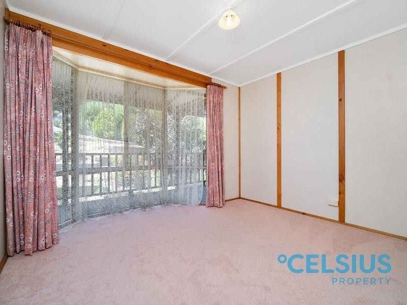 26 Girrawheen Drive, Gooseberry Hill WA 6076