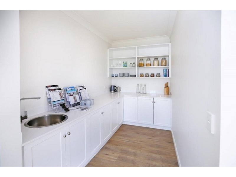 30 Ross Parkway, Estella NSW 2650