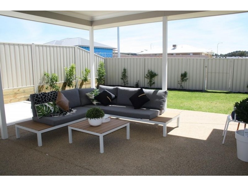 30 Ross Parkway, Estella NSW 2650