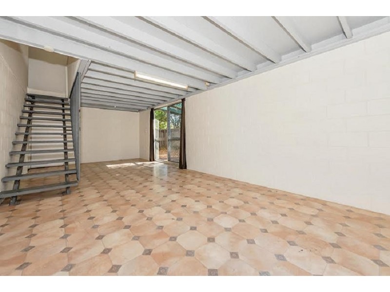 4/64 Robertson Street, Railway Estate QLD 4810