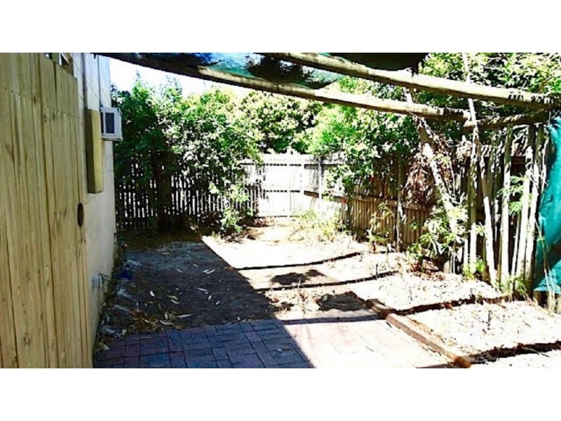 4/64 Robertson Street, Railway Estate QLD 4810