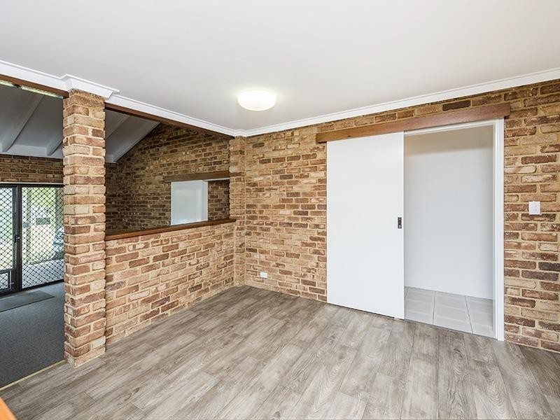 6 Banksia Court, Jandakot WA 6164