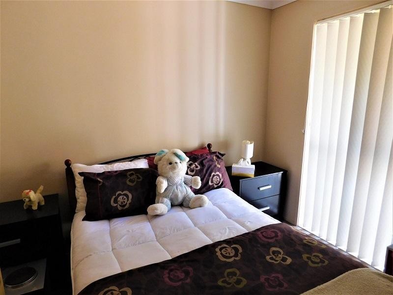 461 Pine Ridge Road, Runaway Bay QLD 4216