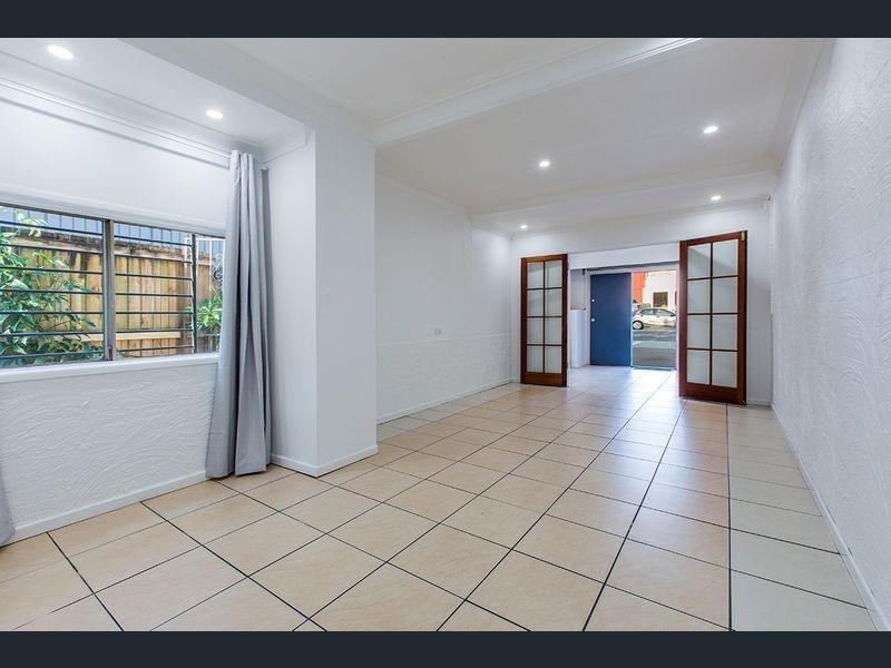 836 Sandgate Road, Clayfield QLD 4011