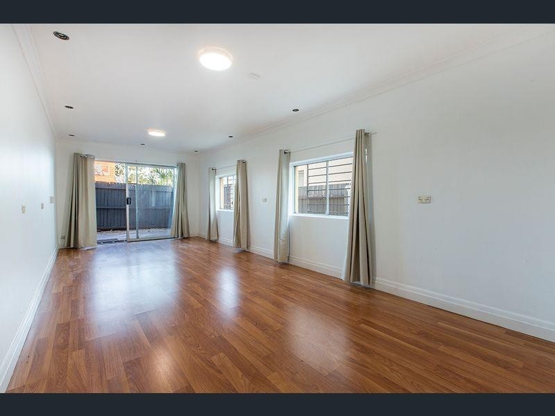 836 Sandgate Road, Clayfield QLD 4011
