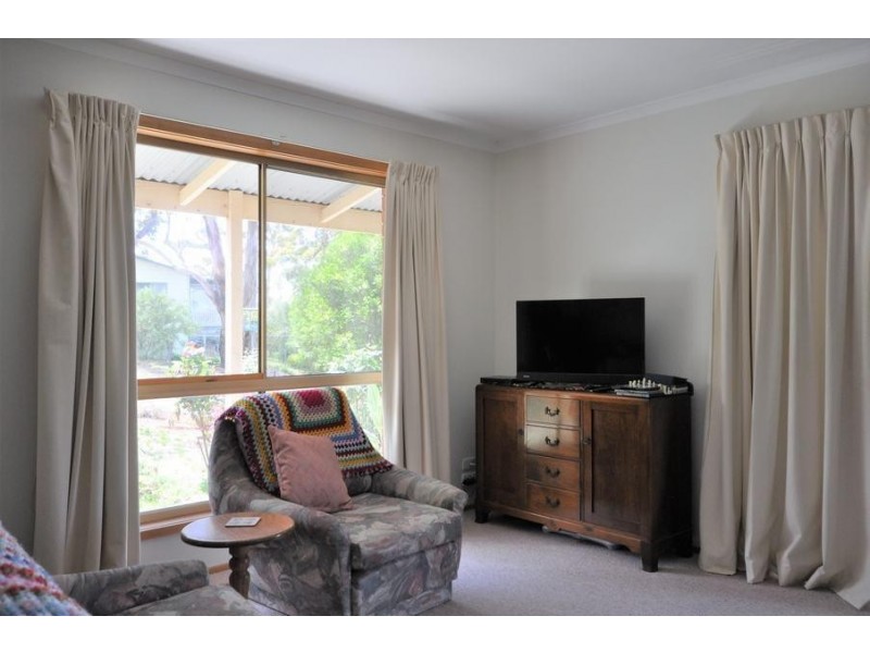 1 Easons Road, Buninyong VIC 3357