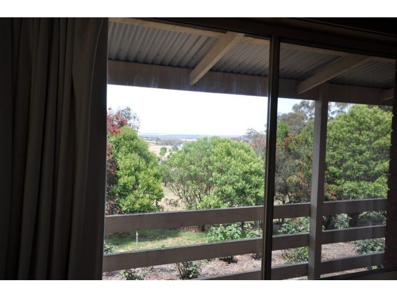 1 Easons Road, Buninyong VIC 3357