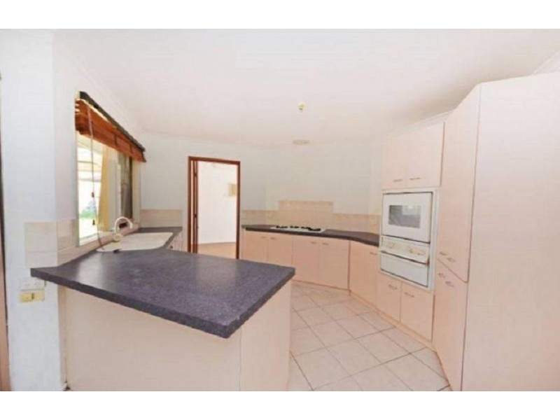 11 Jason Close, Berwick VIC 3806