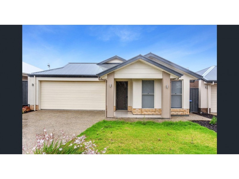 30 Blanche Parade, Hindmarsh Island SA 5214