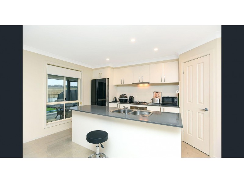 30 Blanche Parade, Hindmarsh Island SA 5214