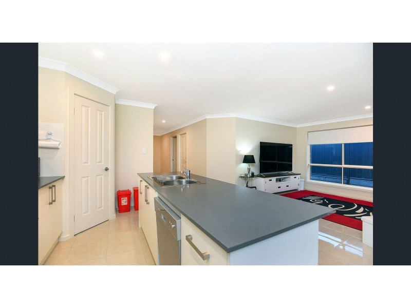 30 Blanche Parade, Hindmarsh Island SA 5214