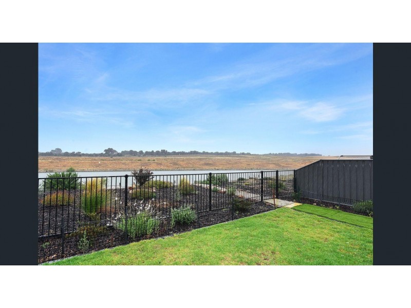 30 Blanche Parade, Hindmarsh Island SA 5214
