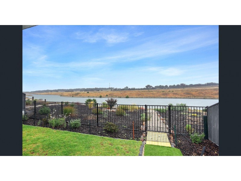 30 Blanche Parade, Hindmarsh Island SA 5214