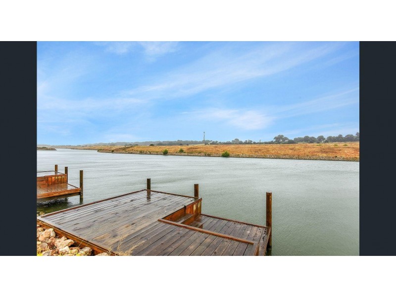 30 Blanche Parade, Hindmarsh Island SA 5214