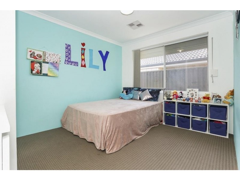 8 Lustre Road, Eglinton WA 6034