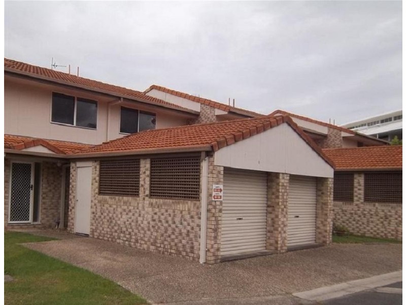 84 Highfield Drive, Merrimac QLD 4226