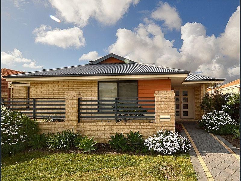 12 Goulburn Approach, Hammond Park WA 6164