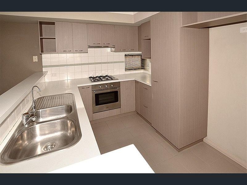 12 Goulburn Approach, Hammond Park WA 6164