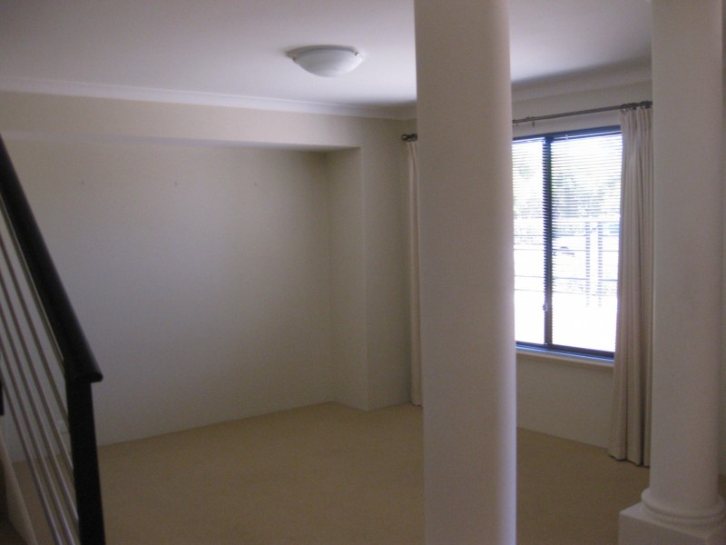 156 Lakeside Drive, Joondalup WA 6027