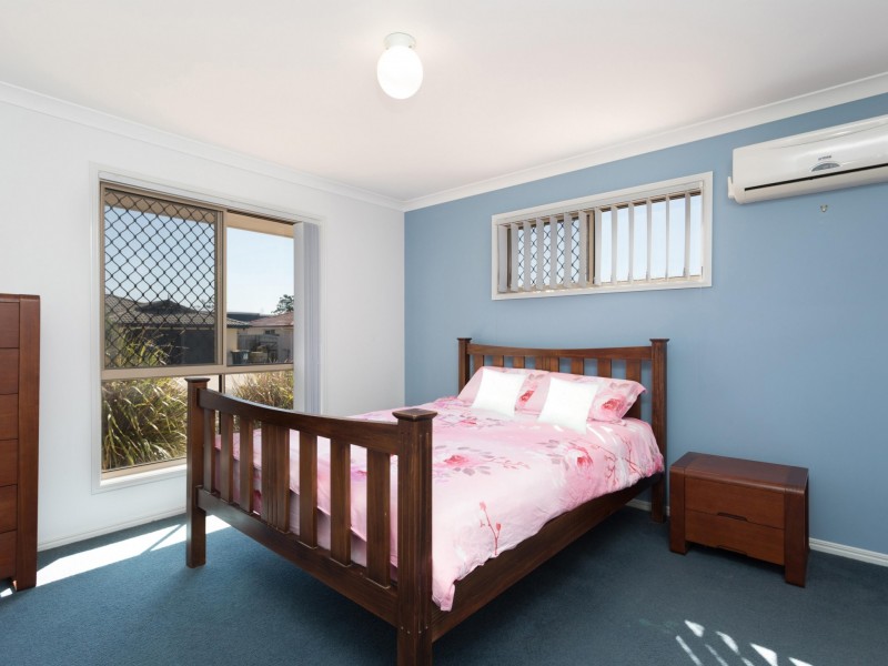 35 Michigan Crescent, Parkinson QLD 4115