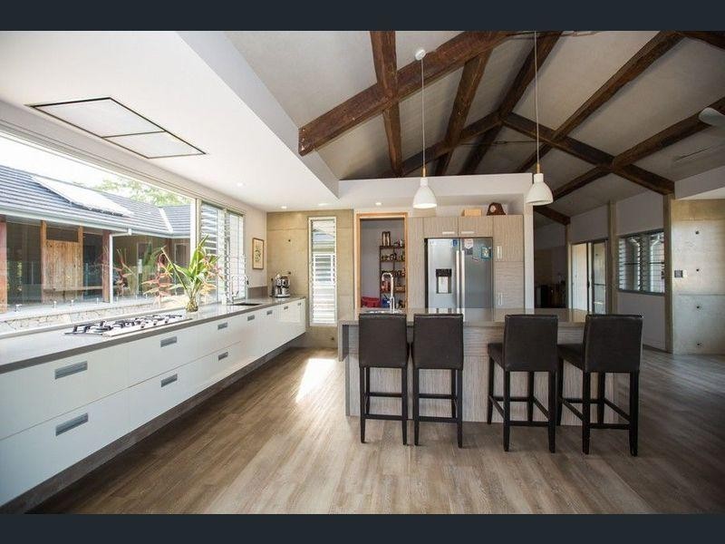 13 Voyager Street, South Mission Beach QLD 4852
