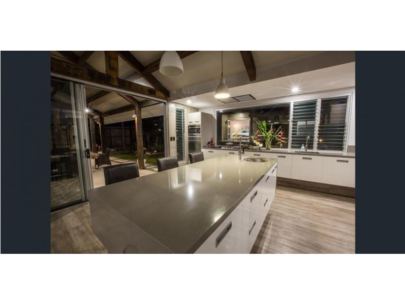 13 Voyager Street, South Mission Beach QLD 4852