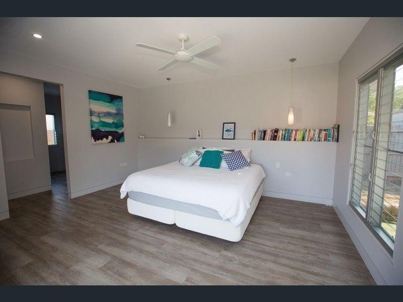 13 Voyager Street, South Mission Beach QLD 4852