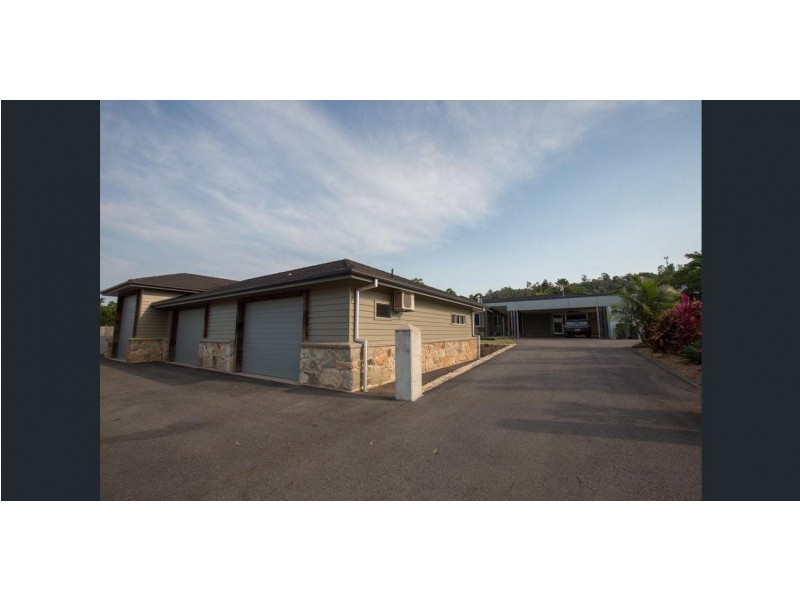13 Voyager Street, South Mission Beach QLD 4852