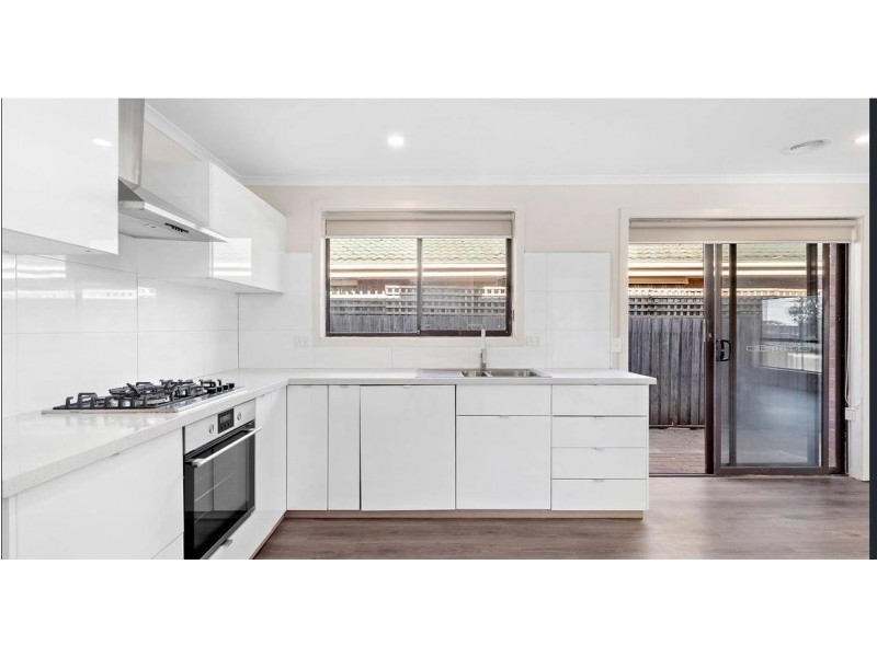 220 Centenary Avenue, Kurunjang VIC 3337