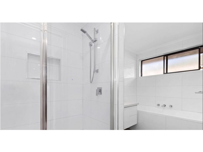 220 Centenary Avenue, Kurunjang VIC 3337