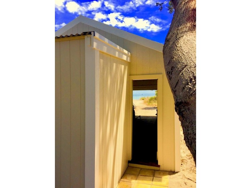 Beach Box/Boatshed 70 Section 6 Point Nepean Road, Mccrae VIC 3938