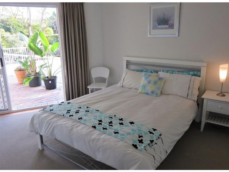 * Seagull Avenue, Mermaid Beach QLD 4218