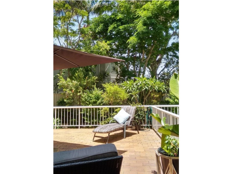 * Seagull Avenue, Mermaid Beach QLD 4218