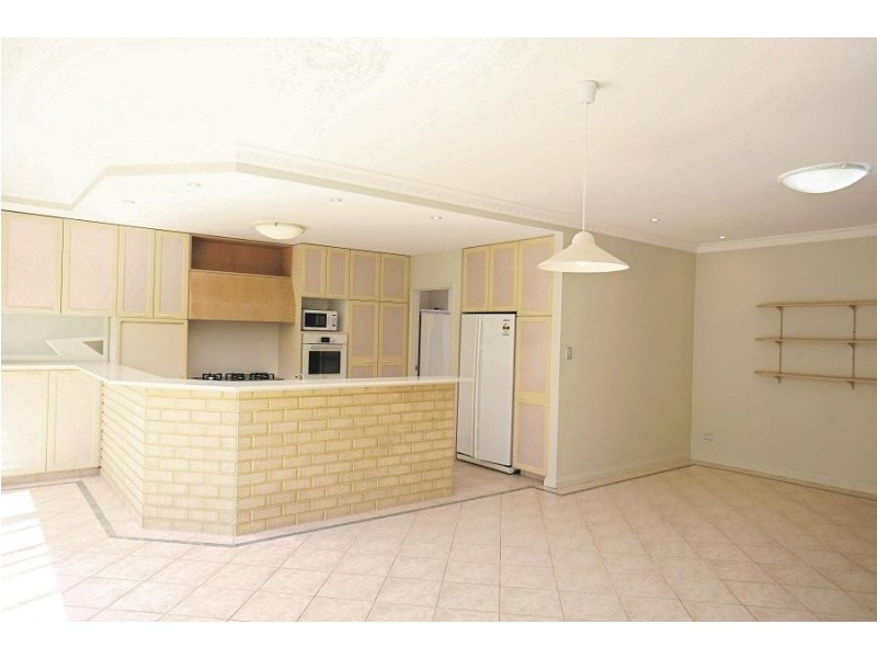 83 Cook Avenue, Hillarys WA 6025