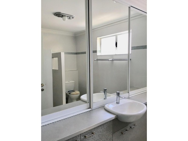 83 Cook Avenue, Hillarys WA 6025