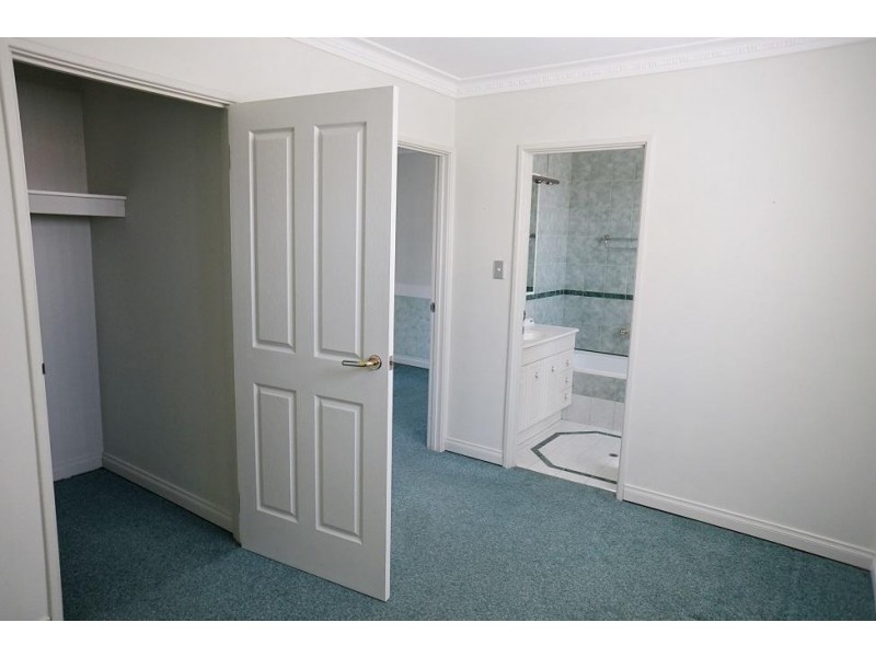 83 Cook Avenue, Hillarys WA 6025