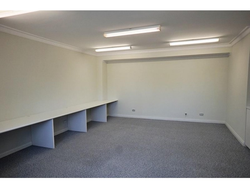 83 Cook Avenue, Hillarys WA 6025