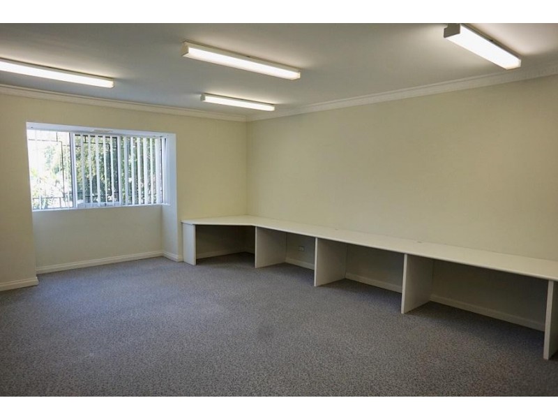 83 Cook Avenue, Hillarys WA 6025