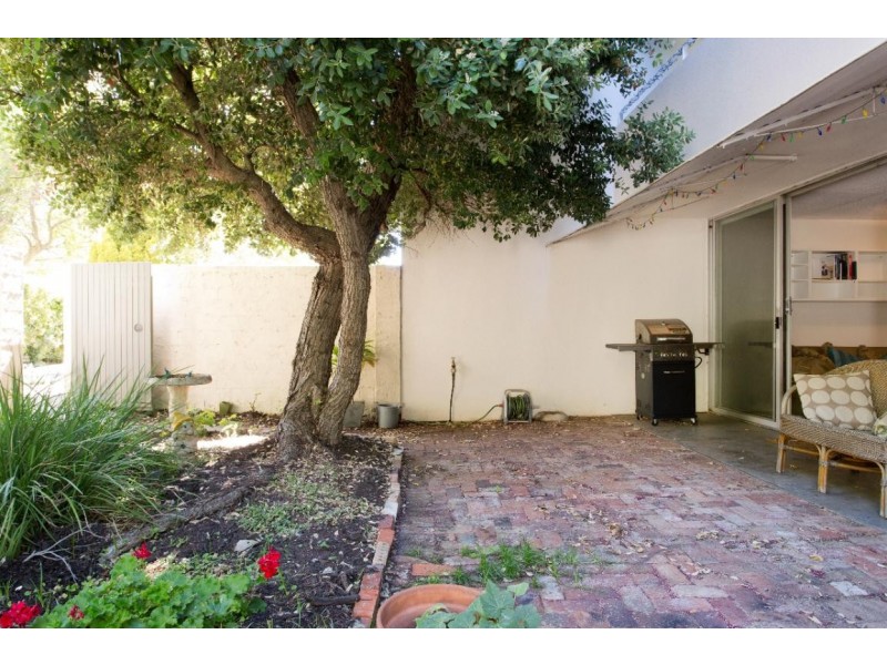 4/375 Stirling Highway, Claremont WA 6010