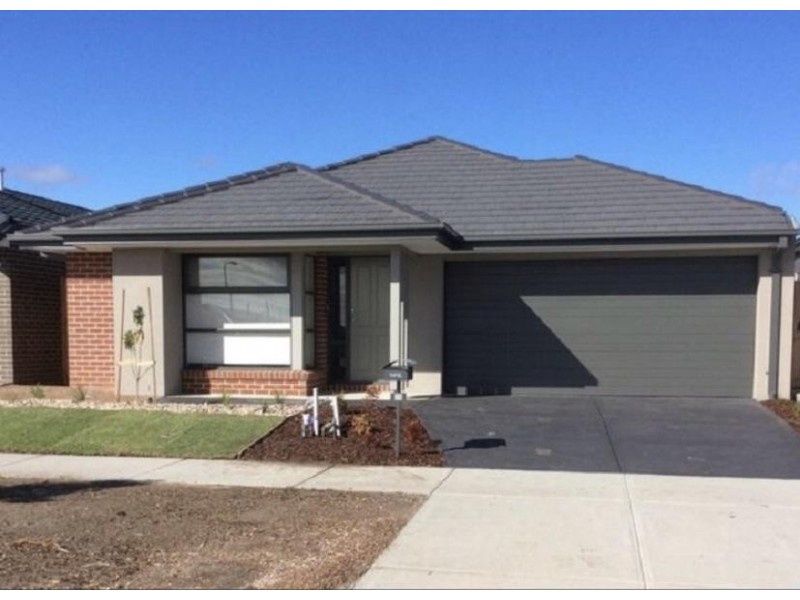 35 Morningside Boulevard, Cranbourne West VIC 3977