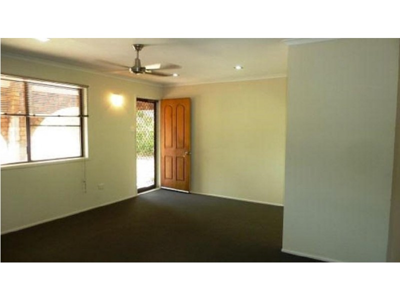 9 Cameron Street, Marian QLD 4753