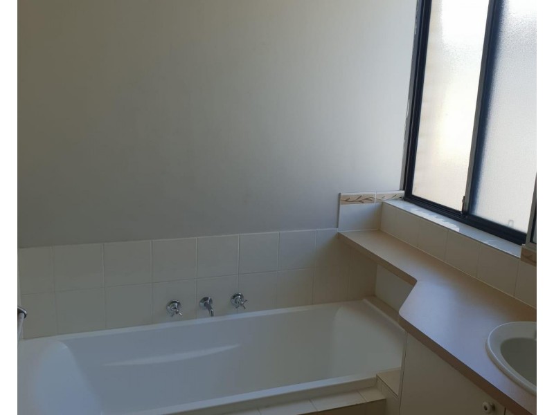 10 Salvia Link, Glen Iris WA 6230
