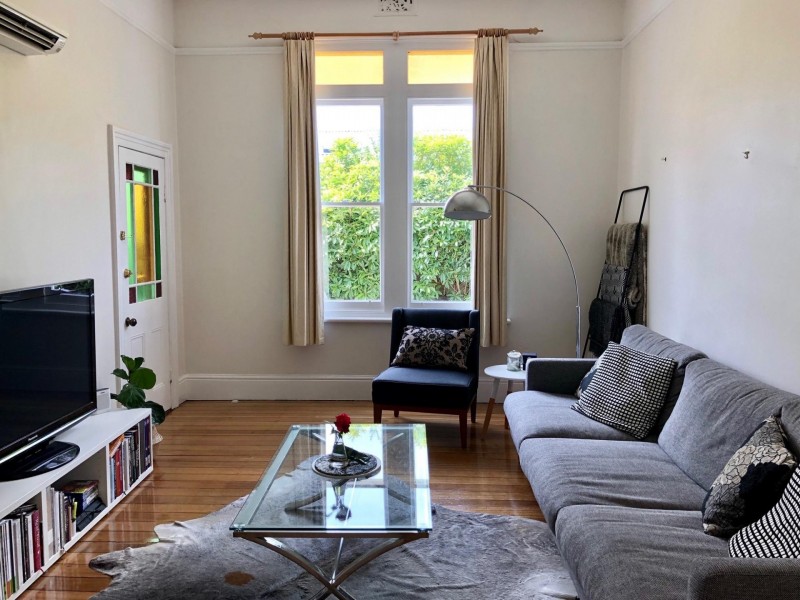 122 Augusta Road, Lenah Valley TAS 7008