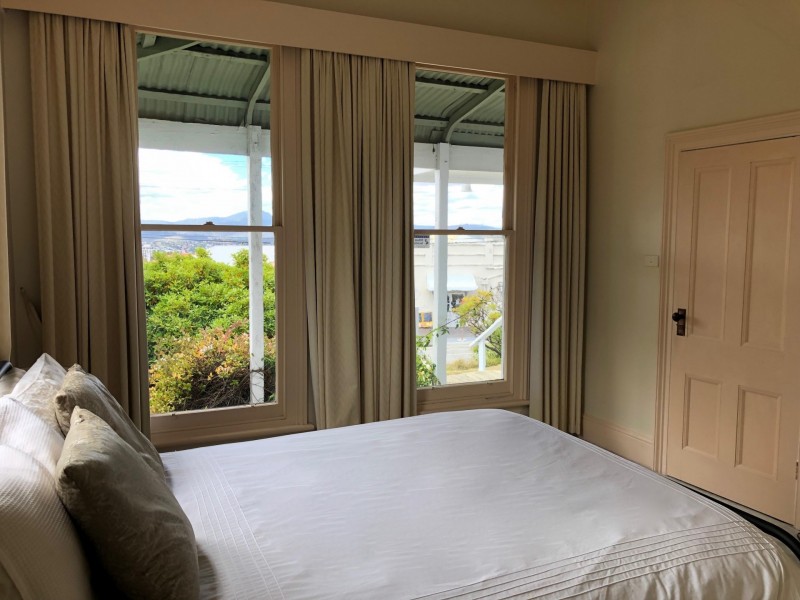 122 Augusta Road, Lenah Valley TAS 7008