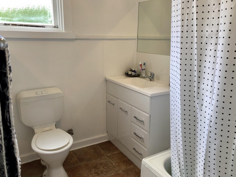 122 Augusta Road, Lenah Valley TAS 7008