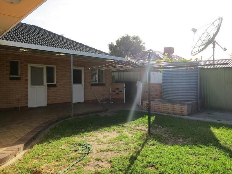 4 Oliver Avenue, Fulham Gardens SA 5024