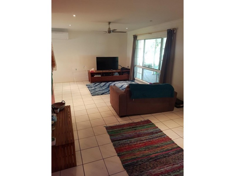 8 Kwila Street, Wongaling Beach QLD 4852