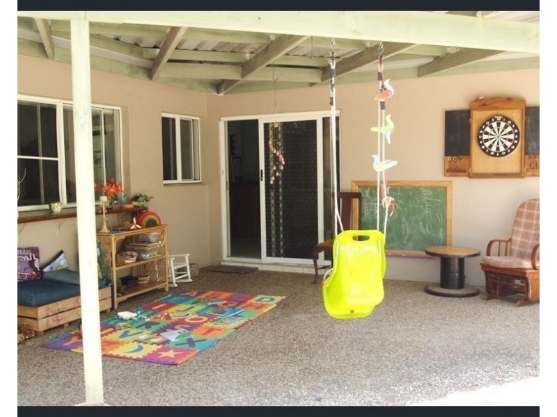 8 Kwila Street, Wongaling Beach QLD 4852