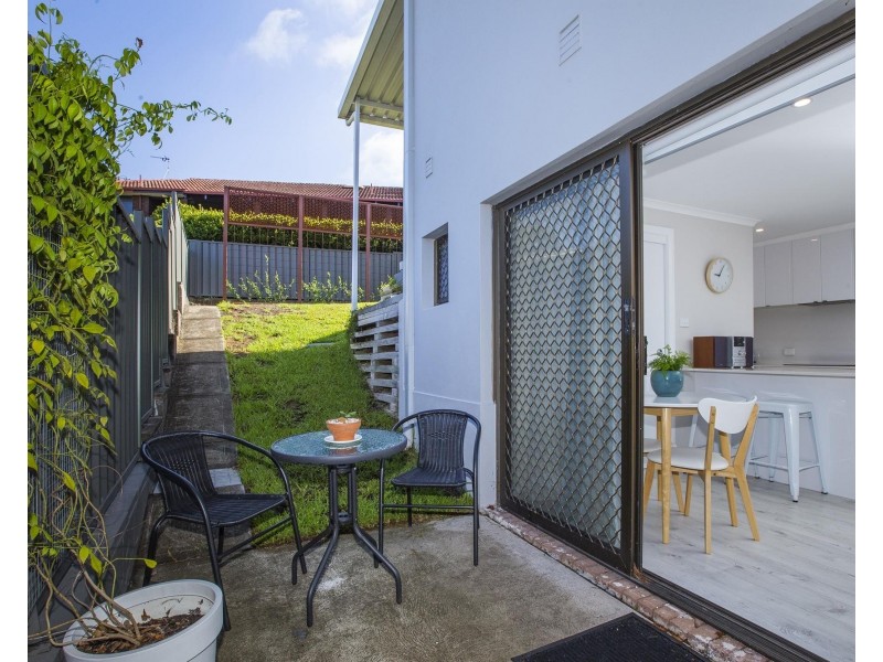 5 Holly Circuit, New Lambton Heights NSW 2305