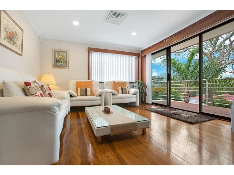 10 Henricks Parade, Mount Warrigal NSW 2528